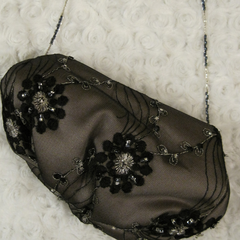 Beaded evening bag with beaded strap - small